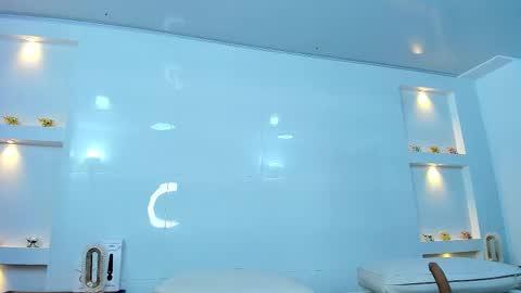 Zenda Evans online show from 09-13-25, 03:50