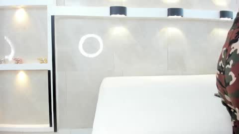 Zenda Evans online show from 02-20-26, 04:09