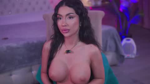 Snapshot of zenydaxbelle chatting on 01-05-26, 05:27 Zenyda online show from 01-05-26, 05:27