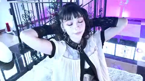 Snapshot of zephirah_abney_ chatting on 08-01-26, 06:40 online show from 08-01-26, 06:40