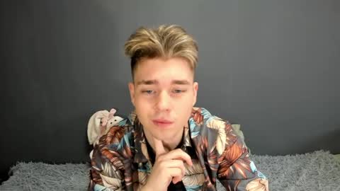 Ethan online show from 04-21-26, 02:04