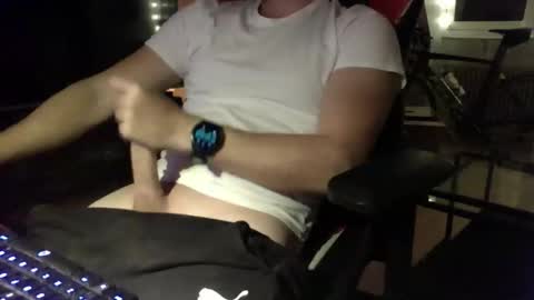 Mios online show from 10-11-25, 05:33