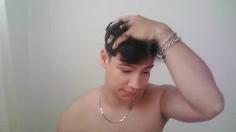 Snapshot of zeus_183 chatting on 06-11-26, 11:19 zeus_183 online show from 06-11-26, 11:19