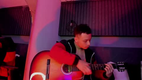 zeus online show from 02-01-25, 05:39