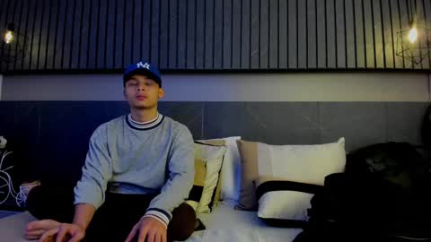 zeus online show from 02-13-25, 07:35