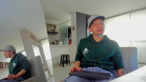 zeus online show from 09-27-25, 06:35