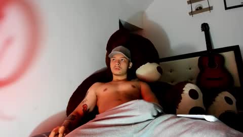 zeus online show from 12-03-25, 08:29