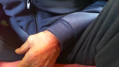 Snapshot of zevioo77 chatting on 10-25-25, 08:55 zevioo77 online show from 10-25-25, 08:55