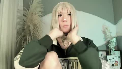zhally_dee online show from 06-04-26, 11:49