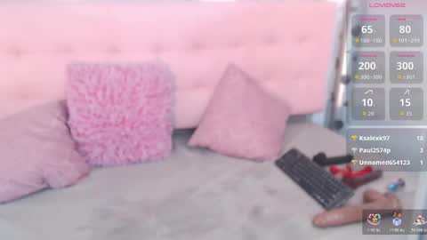 ZHAMIRA  ANDRES online show from 05-30-26, 11:02