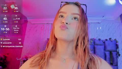 Snapshot of zhararousse chatting on 04-27-26, 12:03 Zhara Rousse online show from 04-27-26, 12:03