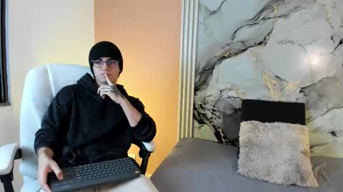 Zhingarher online show from 02-06-26, 01:21