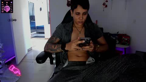 zhoestrong online show from 01-06-25, 03:40