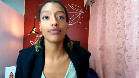 Zia Green online show from 01-30-25, 03:19