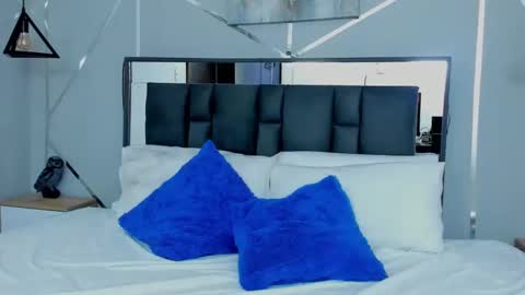 zia online show from 02-04-25, 10:54