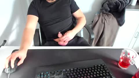 Snapshot of ziemlichflutschig chatting on 01-22-25, 12:27 ziemlichflutschig online show from 01-22-25, 12:27