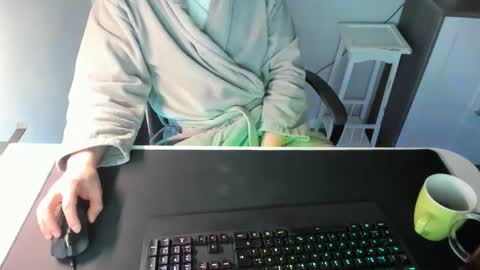 Snapshot of ziemlichflutschig chatting on 02-24-25, 04:27 ziemlichflutschig online show from 02-24-25, 04:27