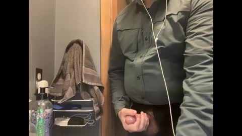 Snapshot of zinger283069 chatting on 12-30-24, 08:04 zinger283069 online show from 12-30-24, 08:04