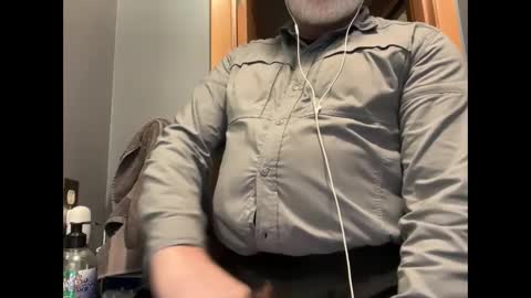 Snapshot of zinger283069 chatting on 01-20-25, 08:40 zinger283069 online show from 01-20-25, 08:40