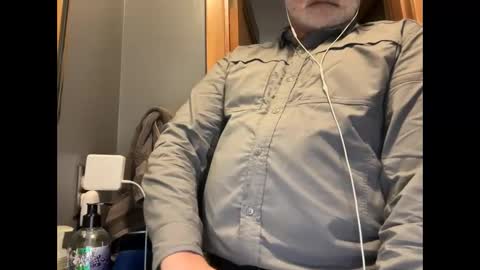 Snapshot of zinger283069 chatting on 02-05-25, 08:25 zinger283069 online show from 02-05-25, 08:25