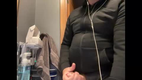 Snapshot of zinger283069 chatting on 10-21-25, 04:30 zinger283069 online show from 10-21-25, 04:30