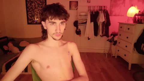 Snapshot of zipdown_ chatting on 03-01-26, 01:40 zipdown online show from 03-01-26, 01:40