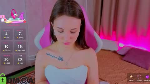 Snapshot of zlata__fox chatting on 11-25-25, 12:54 Zlata Mon Tue Thu Fri Sun Sa GMT 3 0000pm - 0600pm online show from 11-25-25, 12:54