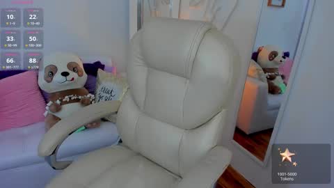 Zobe Love online show from 03-04-25, 09:43