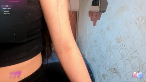 ZOE TAYLOR online show from 03-18-26, 11:57