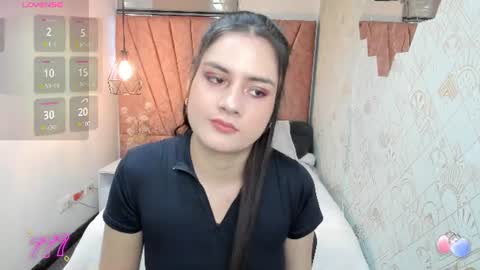 Snapshot of zoe__taylor__ chatting on 06-12-26, 11:31 ZOE TAYLOR online show from 06-12-26, 11:31