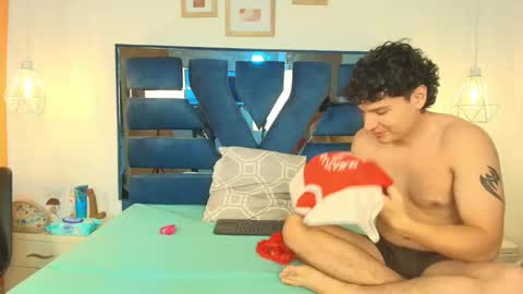 Zoe and dylan  online show from 11-27-25, 12:18