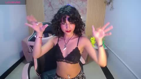 Snapshot of zoe_ch_ chatting on 01-07-25, 09:25 zoe_ch_ online show from 01-07-25, 09:25