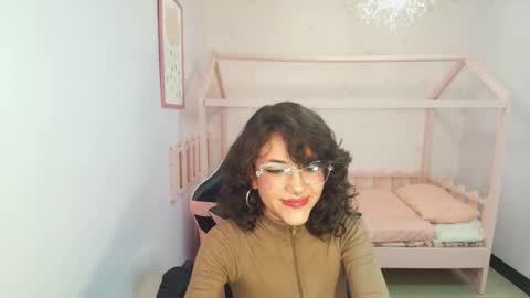 Snapshot of zoe_ch_ chatting on 01-08-25, 09:23 zoe_ch_ online show from 01-08-25, 09:23