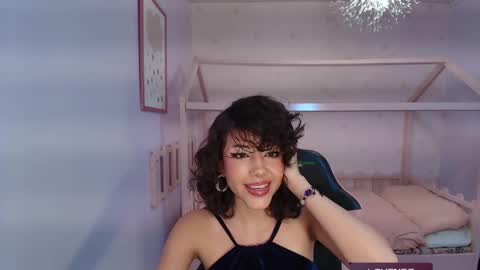 Snapshot of zoe_ch_ chatting on 01-09-25, 09:58 zoe_ch_ online show from 01-09-25, 09:58