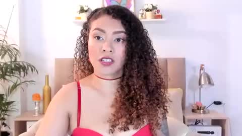 Zoe Gruber online show from 02-10-26, 10:14