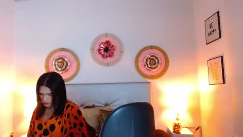 zoe_hecate online show from 07-04-26, 10:10