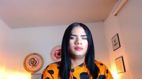 zoe_hecate online show from 07-06-26, 10:34