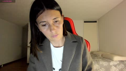 Snapshot of zoe_jeane_beker chatting on 12-11-24, 12:12 ZOE online show from 12-11-24, 12:12