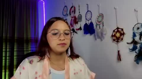 ZOE online show from 06-17-26, 04:48