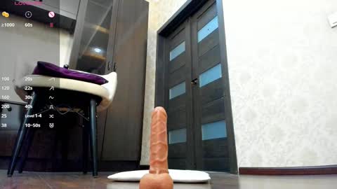 Zoe online show from 02-14-25, 05:51