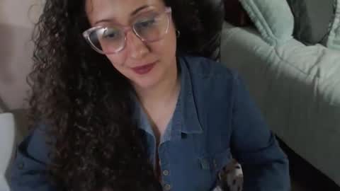 Snapshot of zoe_koller chatting on 11-28-25, 08:11 Zoe Koller online show from 11-28-25, 08:11