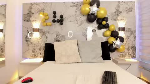 Zoe online show from 04-16-26, 11:55