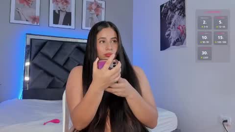 zoe_longhair online show from 03-26-26, 07:19