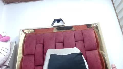 Snapshot of zoe_miller69 chatting on 02-15-26, 07:51 zoe_miller69 online show from 02-15-26, 07:51