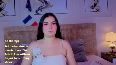 Snapshot of zoe_moon__ chatting on 06-15-26, 02:30 zoe_moon__ online show from 06-15-26, 02:30