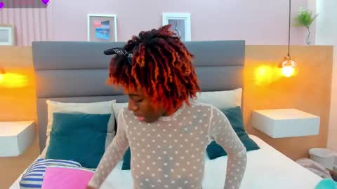 Snapshot of zoe_novakk chatting on 10-01-25, 02:45 Zoe Novakk online show from 10-01-25, 02:45