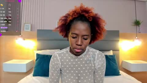 Snapshot of zoe_novakk chatting on 10-10-25, 03:11 Zoe Novakk online show from 10-10-25, 03:11