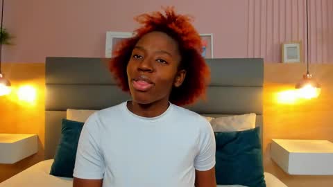 Snapshot of zoe_novakk chatting on 10-16-25, 03:24 Zoe Novakk online show from 10-16-25, 03:24