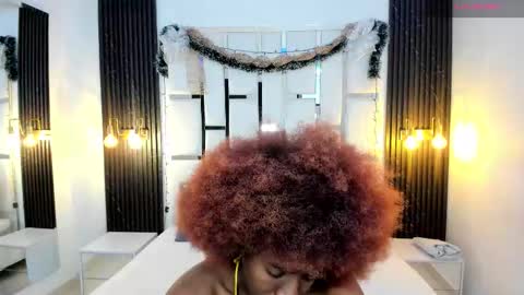 Snapshot of zoe_novakk chatting on 12-16-25, 02:11 Zoe Novakk online show from 12-16-25, 02:11