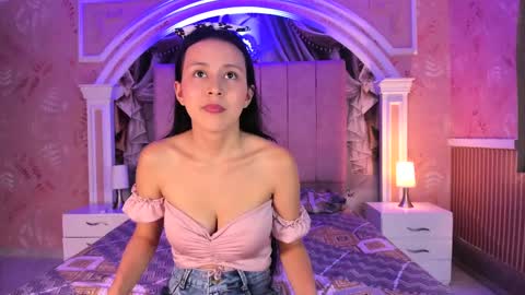 Snapshot of zoe_pettite_ chatting on 02-28-25, 02:31 zoe_pettite_ online show from 02-28-25, 02:31